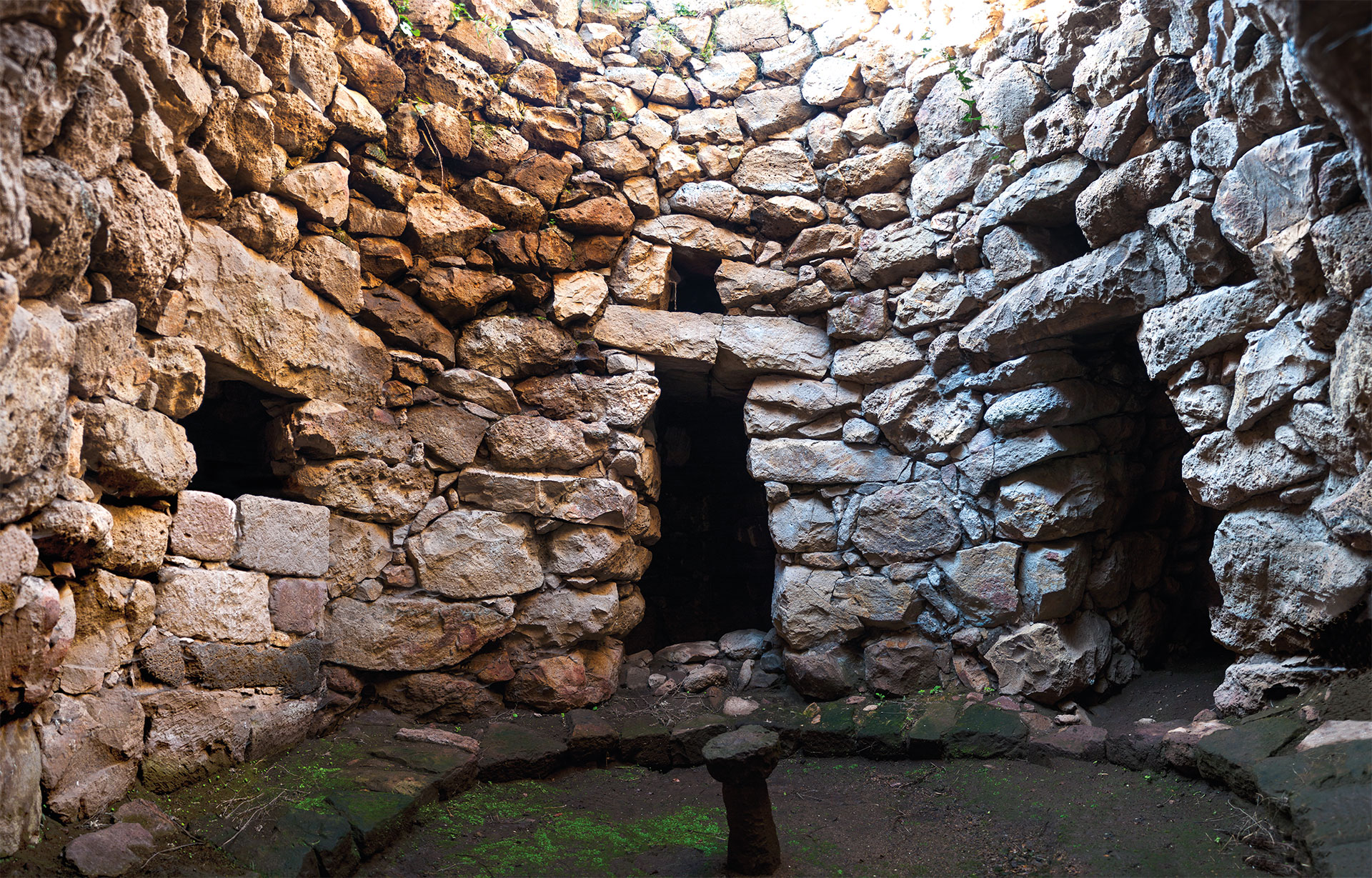 Hall 3: Interior of Nuraghe Funtana